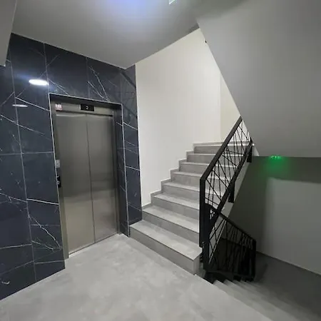 One Bedroom With Parking Near Hilton * Szkopje